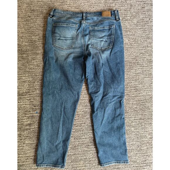 American Eagle Jeans.  Size 6 Short. - Picture 2 of 9